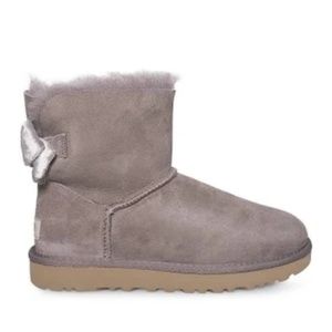 UGG Shoes - NIB UGG MINI BAILEY BOW II VELVET RIBBON BOOT SZ8 UGG Shoes - NIB UGG MINI BAILEY BOW II VELVET RIBBON BOOT SZ8
